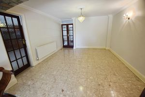 Dining Room- click for photo gallery